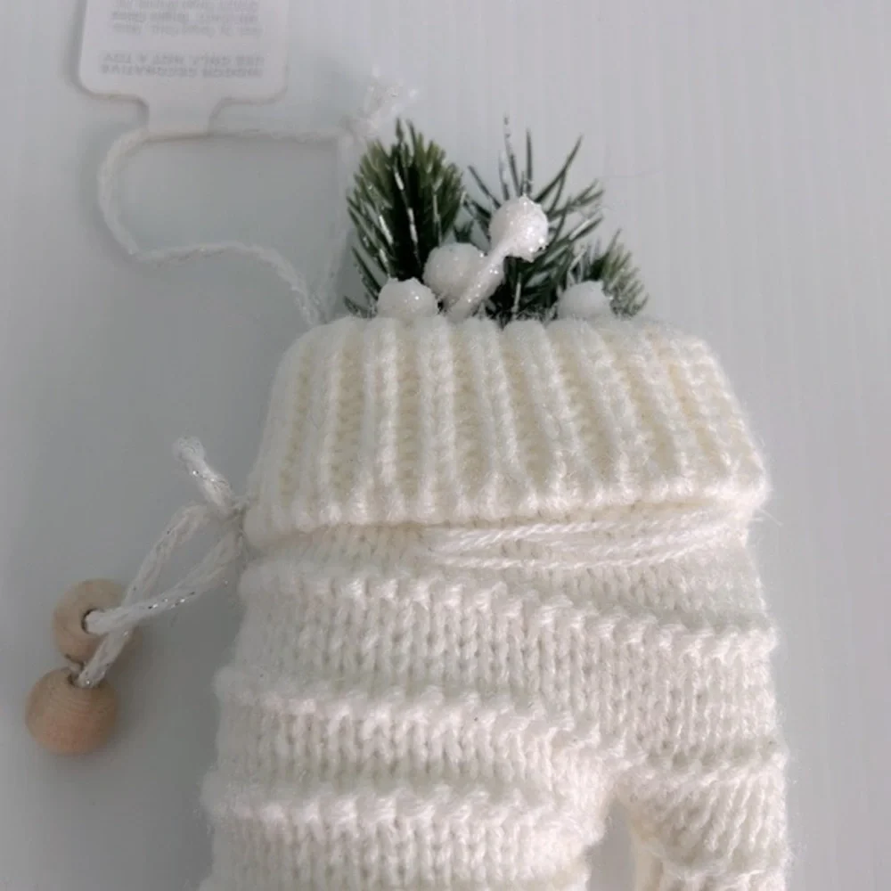 Target knit mitten glove ornament NWT 3 for $20